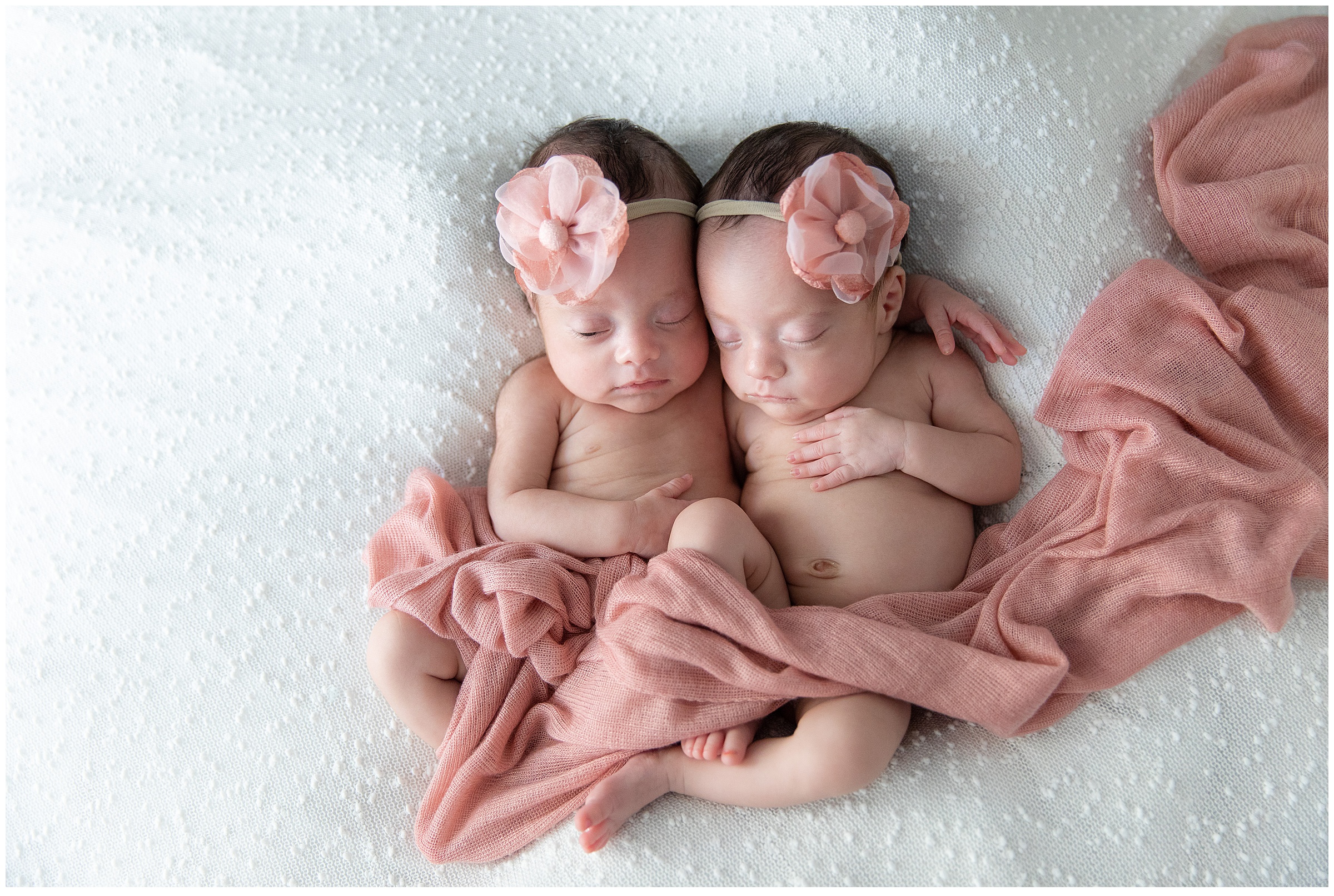 twin girls las vegas newborn photographer